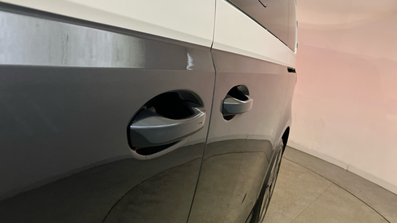 Volkswagen ID. Buzz 210kW Style Pro 86kWh 5dr LWB Auto [7 Seat] Electric Estate